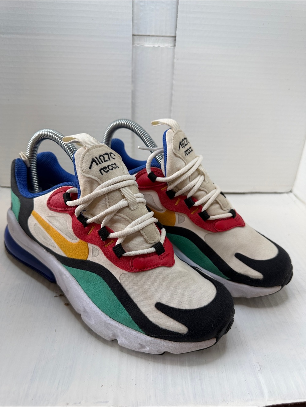 Nike Air 270 React Phantom GS sz 4 woman’s 5.5